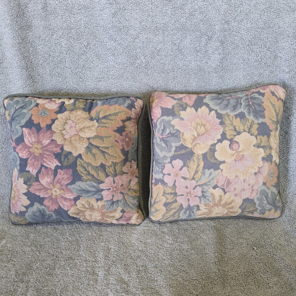 Set Of 2 Vintage Tapestry Needlepoint Floral Print Pillows Approx 9x9"